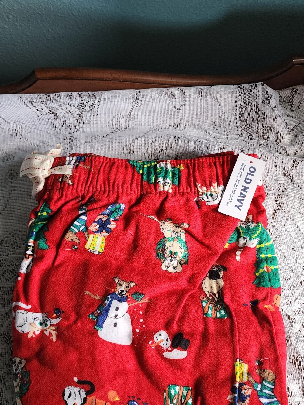 Old Navy Womens Red Holiday Pajama Bottoms with Festive Character Print